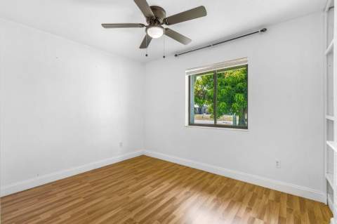 255 SW Glenwood Drive, Port St. Lucie FL - photo 23 of 33
