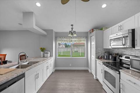 5851 Amethyst Court, Boynton Beach FL - photo 8 of 24