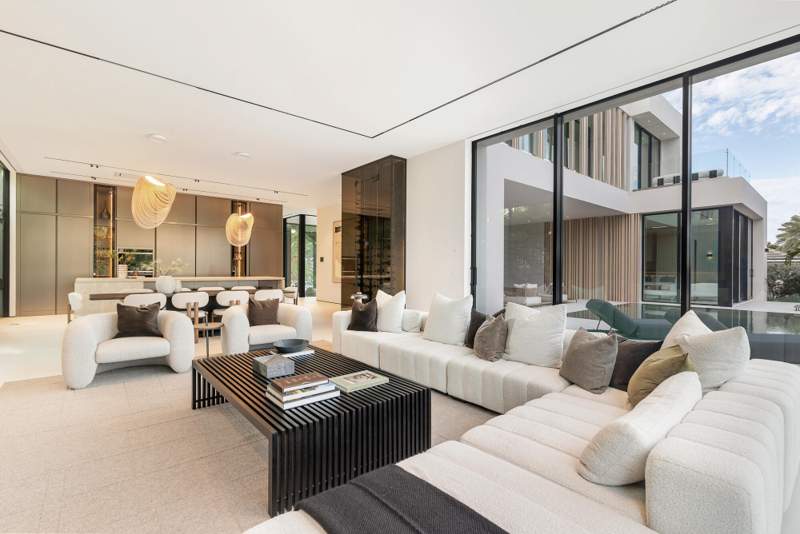 6 bedroom Single Family Residence at 35 Spoonbill Road, Point Manalapan Pl 1 In, Manalapan — photo 5