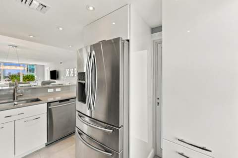201 N Ocean Boulevard #604, Pompano Beach FL - photo 7 of 44