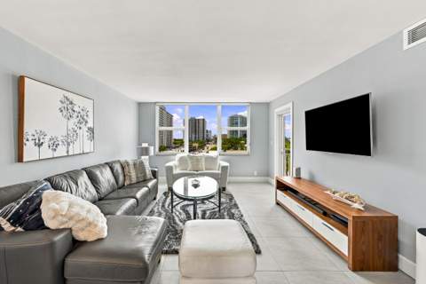 201 N Ocean Boulevard #604, Pompano Beach FL - photo 16 of 44
