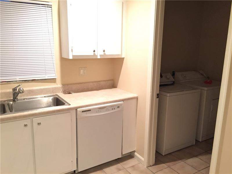 4 bedroom Single Family Residence at 1204 SW 74th Avenue, NORTH LAUDERDALE VILLAGE SEC 6, North Lauderdale — photo 5