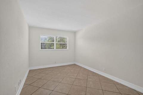 4051 NE 13th Avenue #76-3, Oakland Park FL - photo 13 of 28