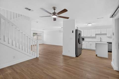 9189 Vineyard Lake Drive, Plantation FL - photo 7 of 20