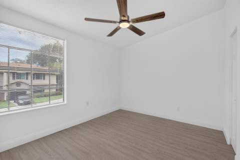 9189 Vineyard Lake Drive, Plantation FL - photo 16 of 20