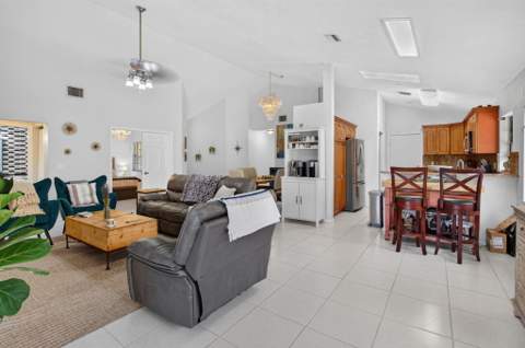 6851 Bitterbush Place, Boynton Beach FL - photo 8 of 73