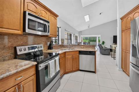 6851 Bitterbush Place, Boynton Beach FL - photo 11 of 73