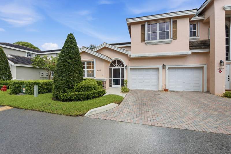 3 bedroom Townhouse at 12335 NW 10th Drive #B-5, Steeplechase At Eagle Trace, Coral Springs — photo 3