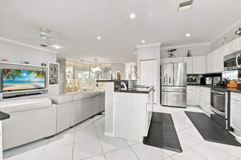 12335 NW 10th Drive #B-5, Coral Springs FL - photo 21 of 46