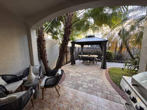 135 Riverwalk Circle, Sunrise FL - photo 12 of 29