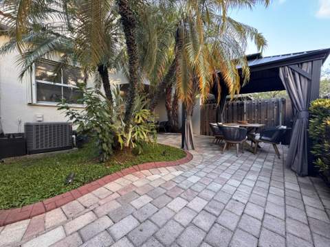 135 Riverwalk Circle, Sunrise FL - photo 14 of 29