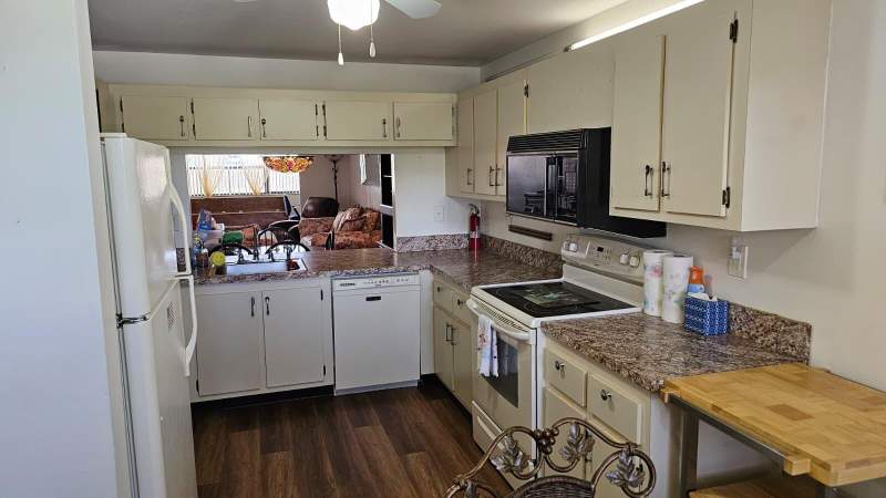 2 bedroom Condominium at 2981 N Nob Hill Road #201, Sunrise Lakes 172 Condo, Sunrise — photo 4