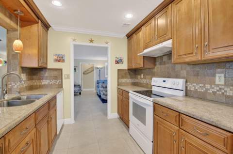 1709 SW 20th Street, Boynton Beach FL - photo 14 of 28