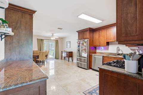 6101 Carthage Circle, Lake Worth FL - photo 6 of 26