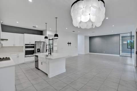 13025 Addilyn Court, Davie FL - photo 15 of 107