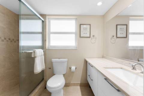 4007 N Cypress Drive #208, Pompano Beach FL - photo 16 of 35