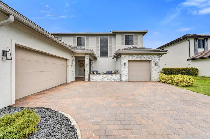 6 bedroom Single Family Residence at 13025 Addilyn Court, Addilyn - Kingfisher Estates, Davie — photo 2