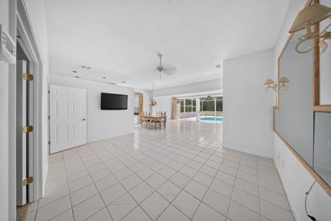 9437 Poinciana Court, Fort Pierce FL - photo 16 of 38