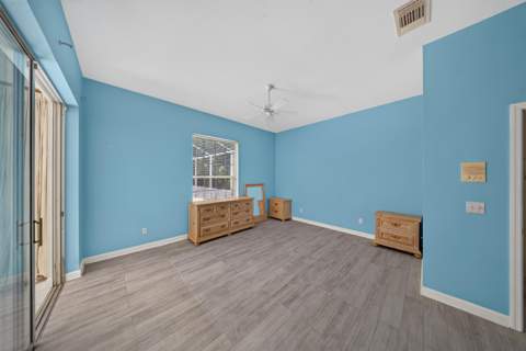 9437 Poinciana Court, Fort Pierce FL - photo 23 of 38