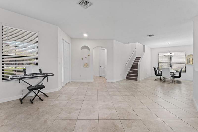 5 bedroom Single Family Residence at 8826 Sea Chase Drive, Gulfstream Preserve, Lake Worth — photo 2
