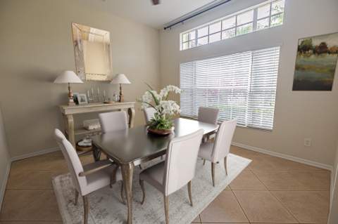 208 SW Whitewood Drive, Port St. Lucie FL - photo 7 of 32
