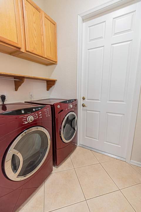 208 SW Whitewood Drive, Port St. Lucie FL - photo 22 of 32