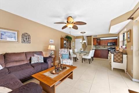 4240 Village Drive #D, Delray Beach FL - photo 8 of 27