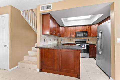 4240 Village Drive #D, Delray Beach FL - photo 10 of 27