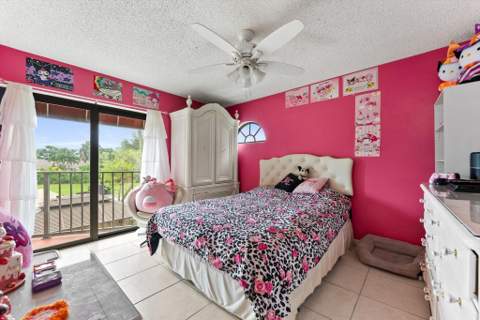 4240 Village Drive #D, Delray Beach FL - photo 19 of 27