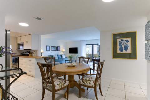 1501 S Flagler Drive #8f, West Palm Beach FL - photo 8 of 17