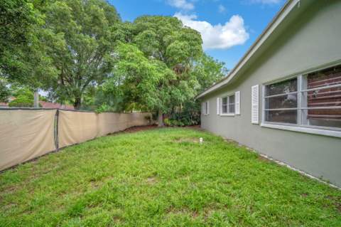 461 NW 17th Place, Fort Lauderdale FL - photo 7 of 22