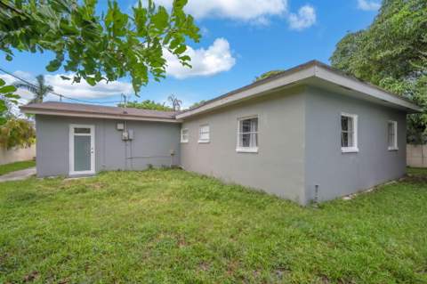 461 NW 17th Place, Fort Lauderdale FL - photo 9 of 22