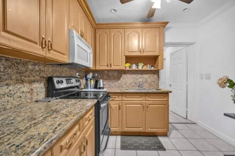 461 NW 17th Place, Fort Lauderdale FL - photo 10 of 22
