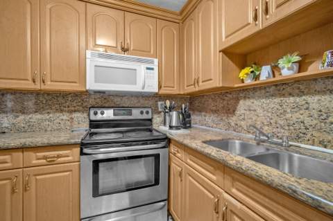 461 NW 17th Place, Fort Lauderdale FL - photo 11 of 22