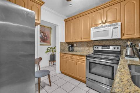 461 NW 17th Place, Fort Lauderdale FL - photo 17 of 22