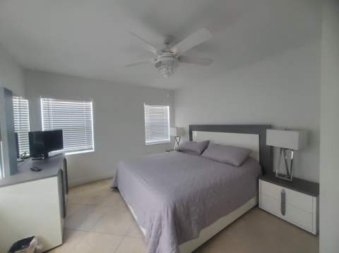 1225 Hillsboro Mile #T1, Hillsboro Beach FL - photo 16 of 18