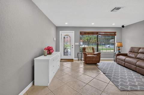 4746 Canal Drive, Lake Worth FL - photo 7 of 71