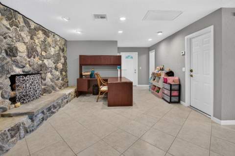 4746 Canal Drive, Lake Worth FL - photo 13 of 71