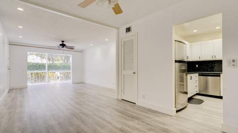 6207 Bay Club Drive #1, Fort Lauderdale FL - photo 8 of 40