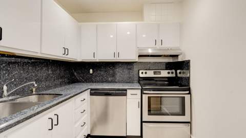 6207 Bay Club Drive #1, Fort Lauderdale FL - photo 11 of 40
