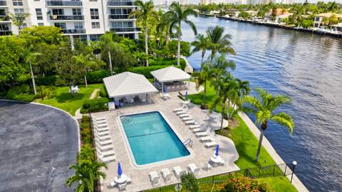 6207 Bay Club Drive #1, Fort Lauderdale FL - photo 15 of 40