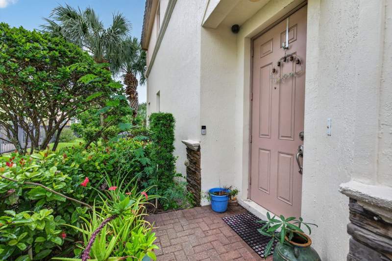 4 bedroom Townhouse at 7791 SW 52nd Place #7791, Belle Tara, Davie — photo 4