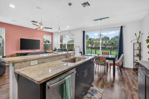 7791 SW 52nd Place #7791, Davie FL - photo 11 of 50