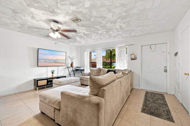 3 bedroom Townhouse at 3370 Beau Rivage Drive #3G, Village At Blue Lake Condo, Pompano Beach — photo 5