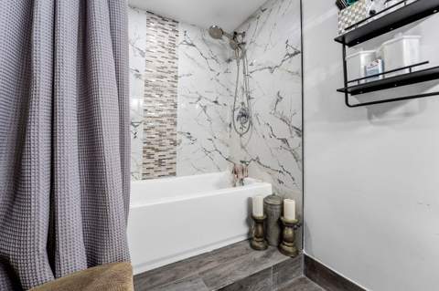 209 Wimbledon Lakes Drive, Plantation FL - photo 13 of 24