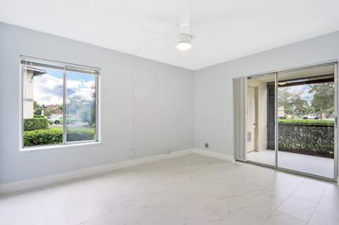 6313 Chasewood Drive #B, Jupiter FL - photo 8 of 26