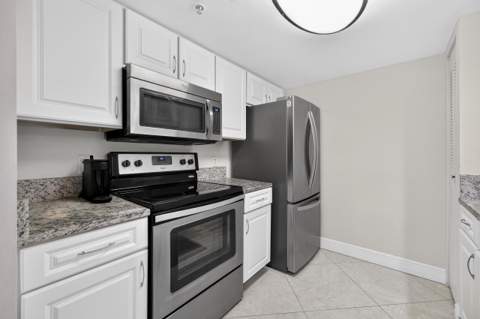 600 Scotia Drive #108, Hypoluxo FL - photo 13 of 48