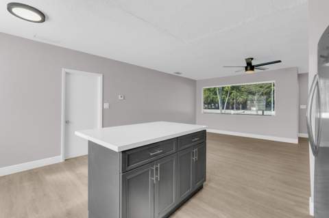 3240 Sheridan Lane #117, Hollywood FL - photo 13 of 38