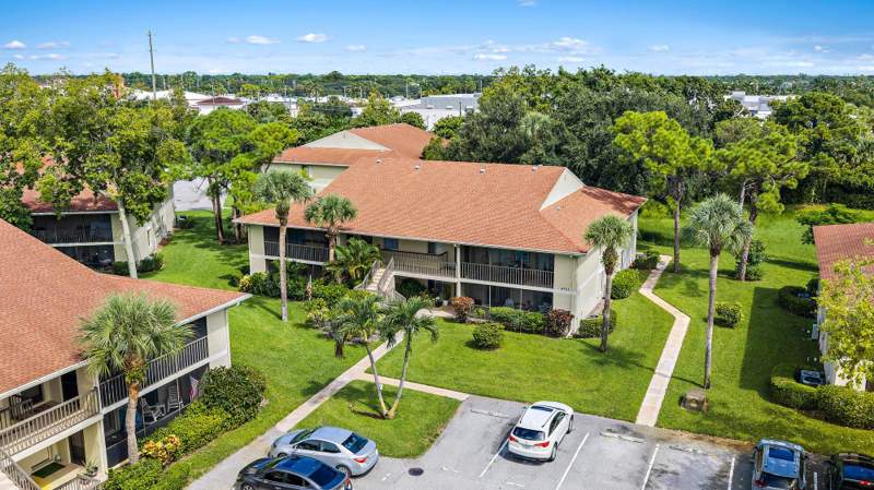 2 bedroom Condominium at 6511 Chasewood Drive #Unit g, CHASEWOOD OF JUPITER, Jupiter — photo 3