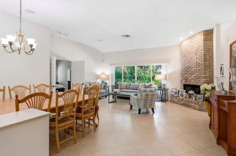 435 Mohawk Lane, Boca Raton FL - photo 14 of 44
